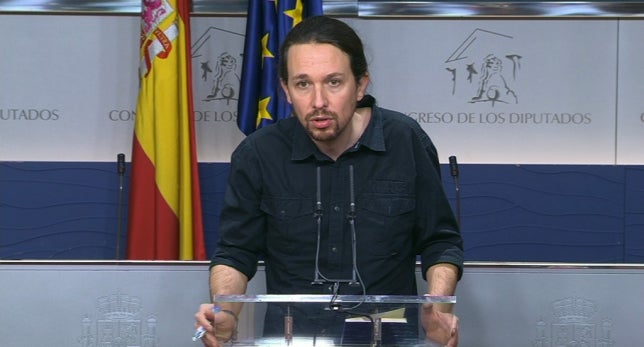 La criba mediática: "El Mundo asegura que Iglesias disuelve las direcciones críticas para poner a sus barones afines" La criba mediática: "El Mundo asegura que Iglesias disuelve las direcciones críticas para poner a sus barones afines"