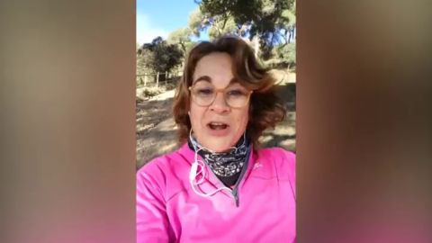 Frame 0.0 de: Mila pasea por la monta&ntilde;a de Collserola