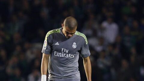 Pepe en un partido con el Real Madrid