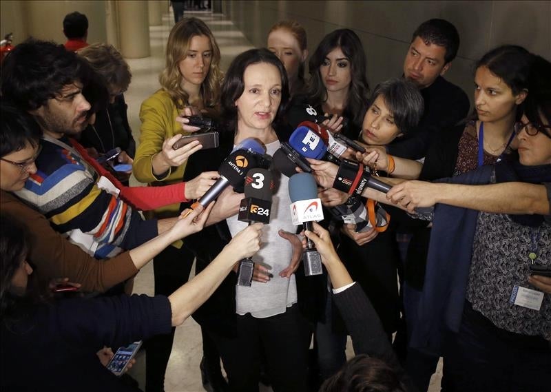 Podemos pide a Sánchez y a Rajoy que muevan ficha por "responsabilidad" Podemos pide a Sánchez y a Rajoy que muevan ficha por "responsabilidad"