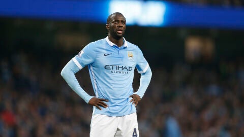 Tour&eacute; Yaya durante un partido con el Manchester City
