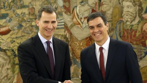 El Rey Felipe VI recibe al secretario general del PSOE, Pedro S&aacute;nchez