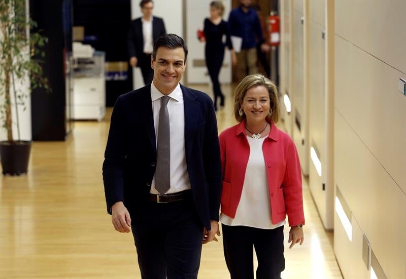 Acuerdo entre Coalición Canaria y PSOE para la investidura de Sánchez Acuerdo entre Coalición Canaria y PSOE para la investidura de Sánchez