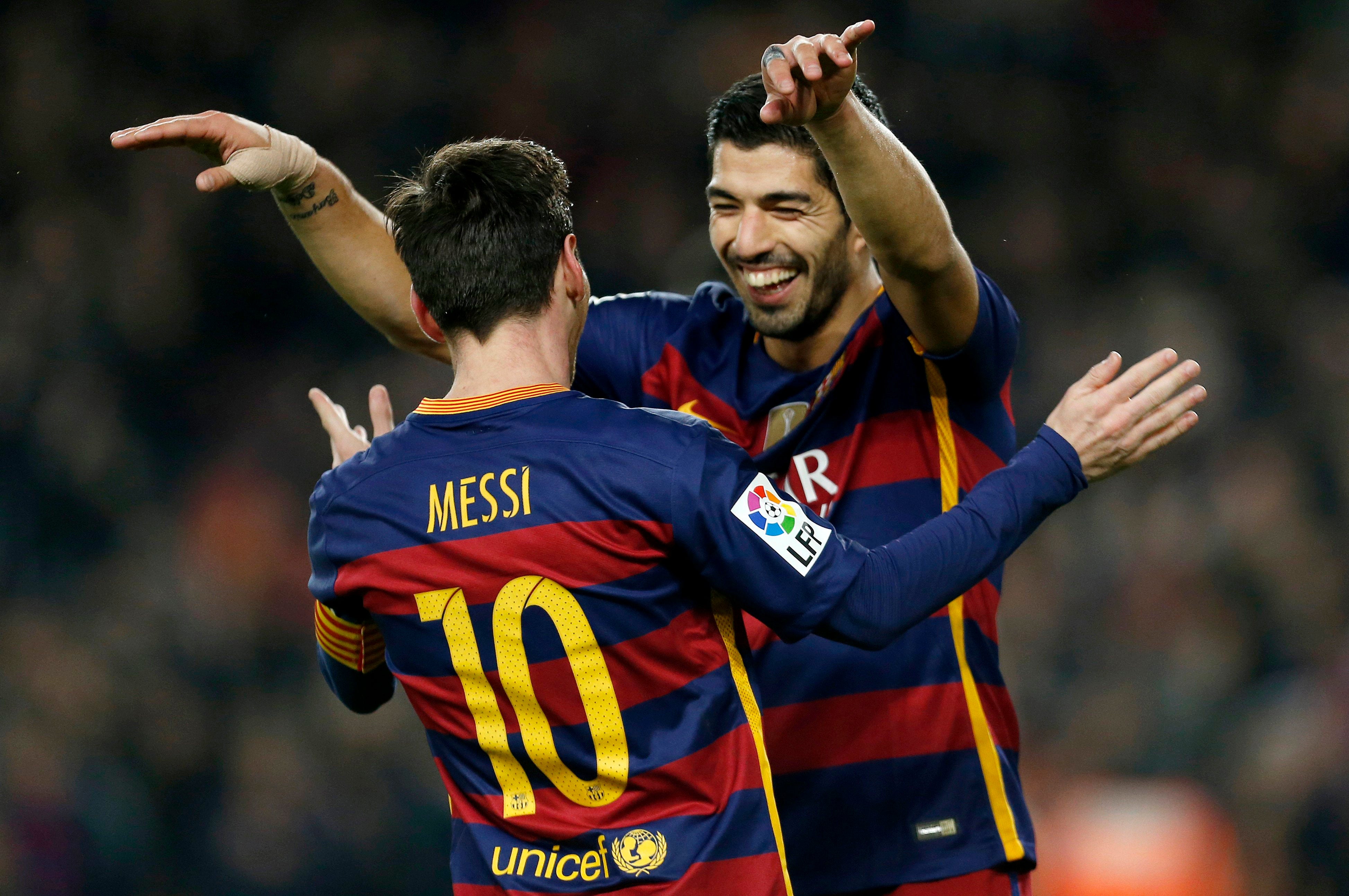 Barcelona 7 - 0 Valencia. El Barcelona acaricia la final Barcelona 7 - 0 Valencia. El Barcelona acaricia la final