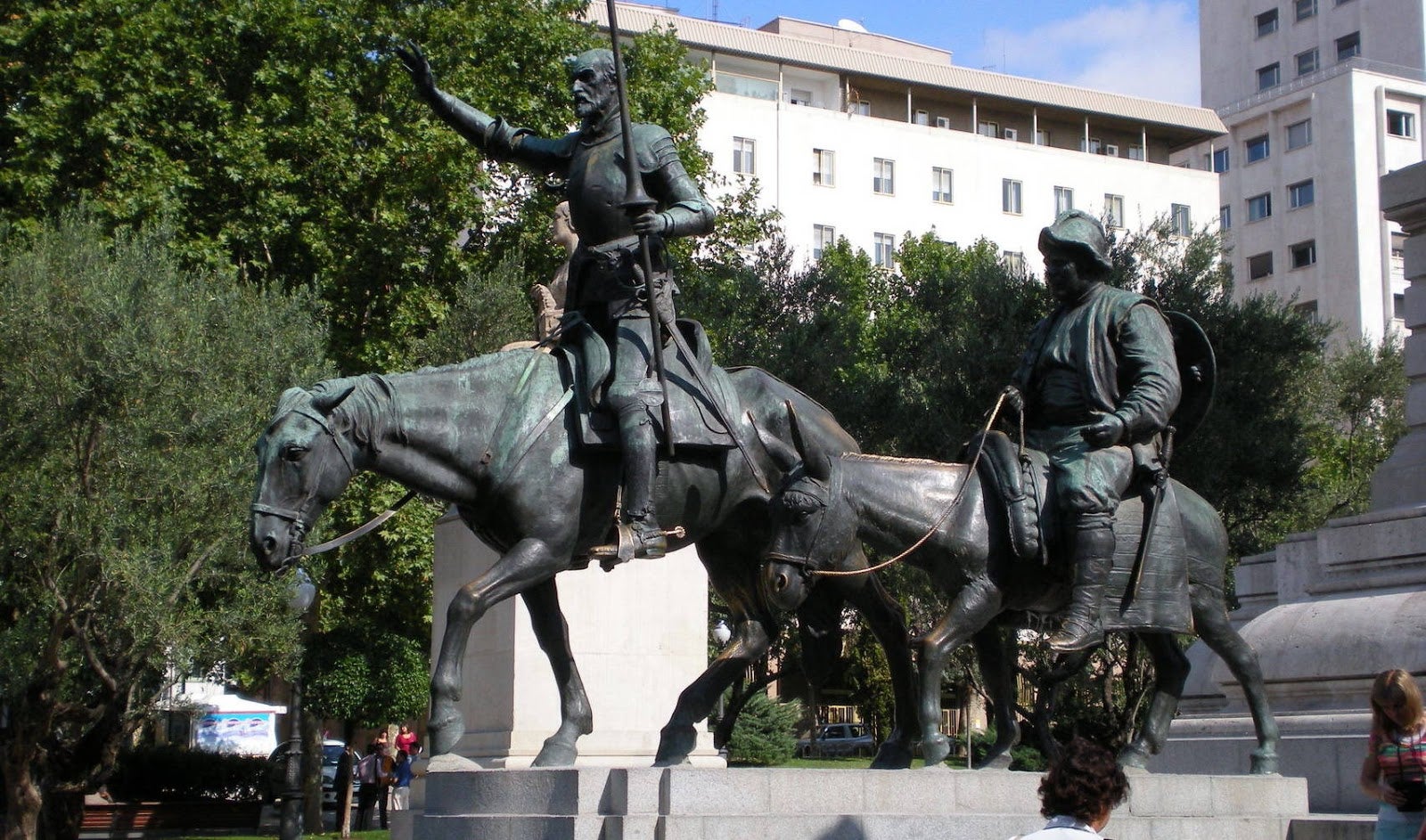 Así será la nueva Plaza de España de Madrid: más árboles, un paso elevado peatonal, el monumento a Cervantes ... Así será la nueva Plaza de España de Madrid: más árboles, un paso elevado peatonal, el monumento a Cervantes ...