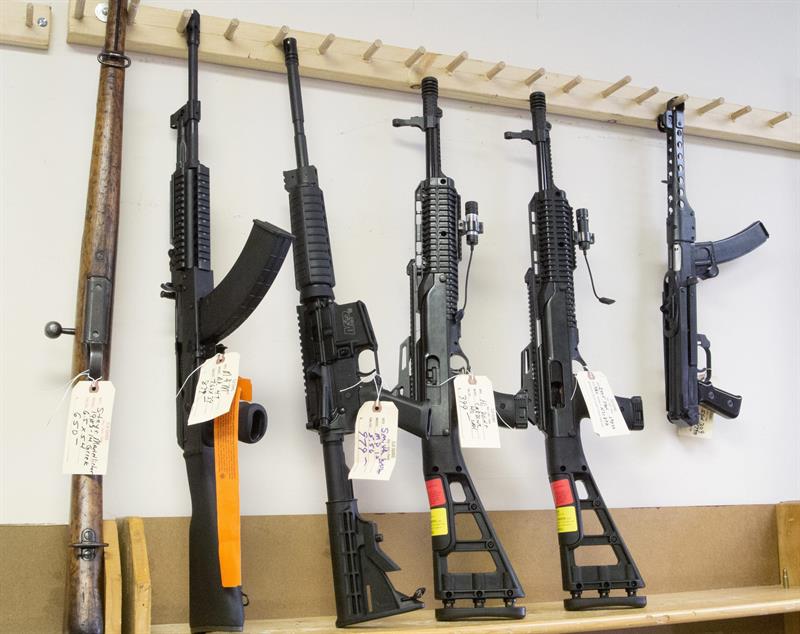 Italia permitirá el uso de armas de fuego para defenderse de los ladrones sólo por la noche Italia permitirá el uso de armas de fuego para defenderse de los ladrones sólo por la noche