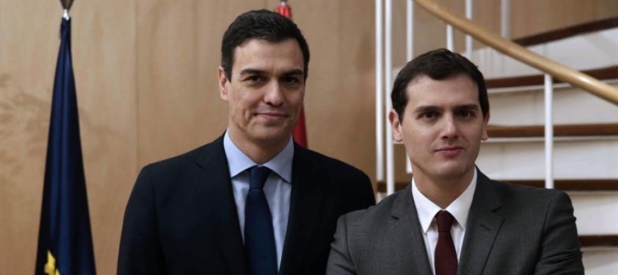 El líder del PSOE, Pedro Sánchez, y el de Ciudadanos, Albert Rivera El líder del PSOE, Pedro Sánchez, y el de Ciudadanos, Albert Rivera