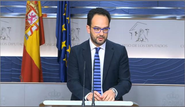Antonio Hernando: "La gran esperanza de Mariano Rajoy se llama Pablo Iglesias" Antonio Hernando: "La gran esperanza de Mariano Rajoy se llama Pablo Iglesias"