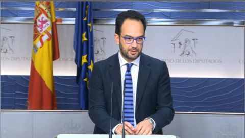 El portavoz del PSOE, Antonio Hernando