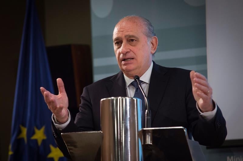 Interior convoca esta tarde reunión urgente tras los atentados en Bruselas Interior convoca esta tarde reunión urgente tras los atentados en Bruselas