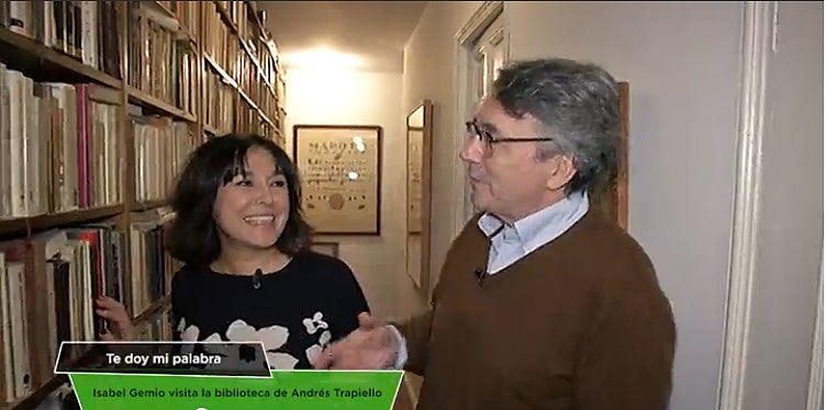 Isabel Gemio visita la Biblioteca de Andrés Trapiello Isabel Gemio visita la Biblioteca de Andrés Trapiello