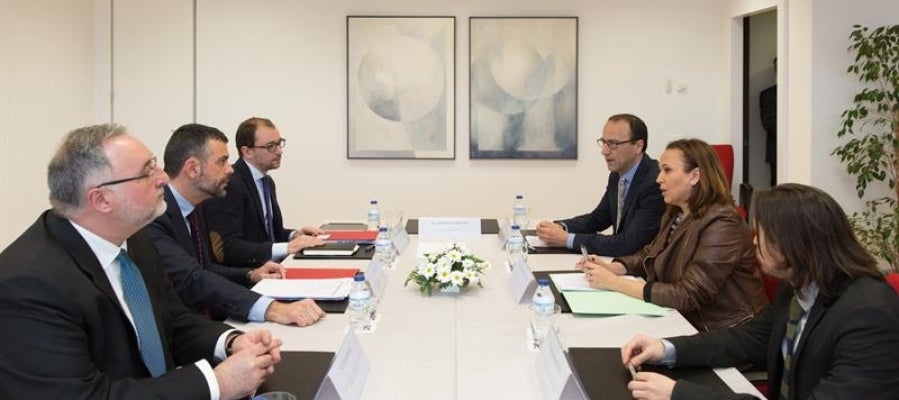 Cataluña devolverá en breve a Aragón 53 de las 97 piezas de Monasterio Sijena Cataluña devolverá en breve a Aragón 53 de las 97 piezas de Monasterio Sijena
