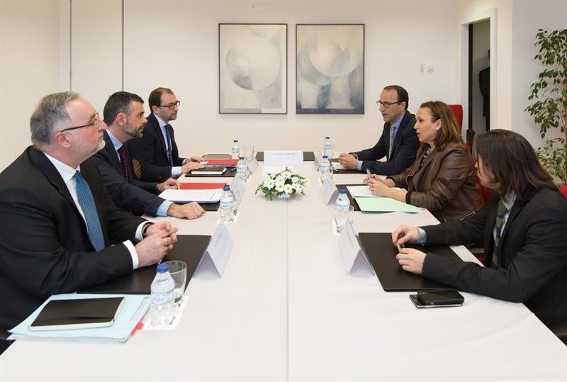 Cataluña devolverá a Aragón 53 de las 97 piezas del Monasterio de Sijena Cataluña devolverá a Aragón 53 de las 97 piezas del Monasterio de Sijena