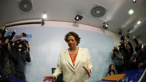 La exalcaldesa de Valencia, Rita Barber&aacute;, antes de comparecer en rueda de prensa