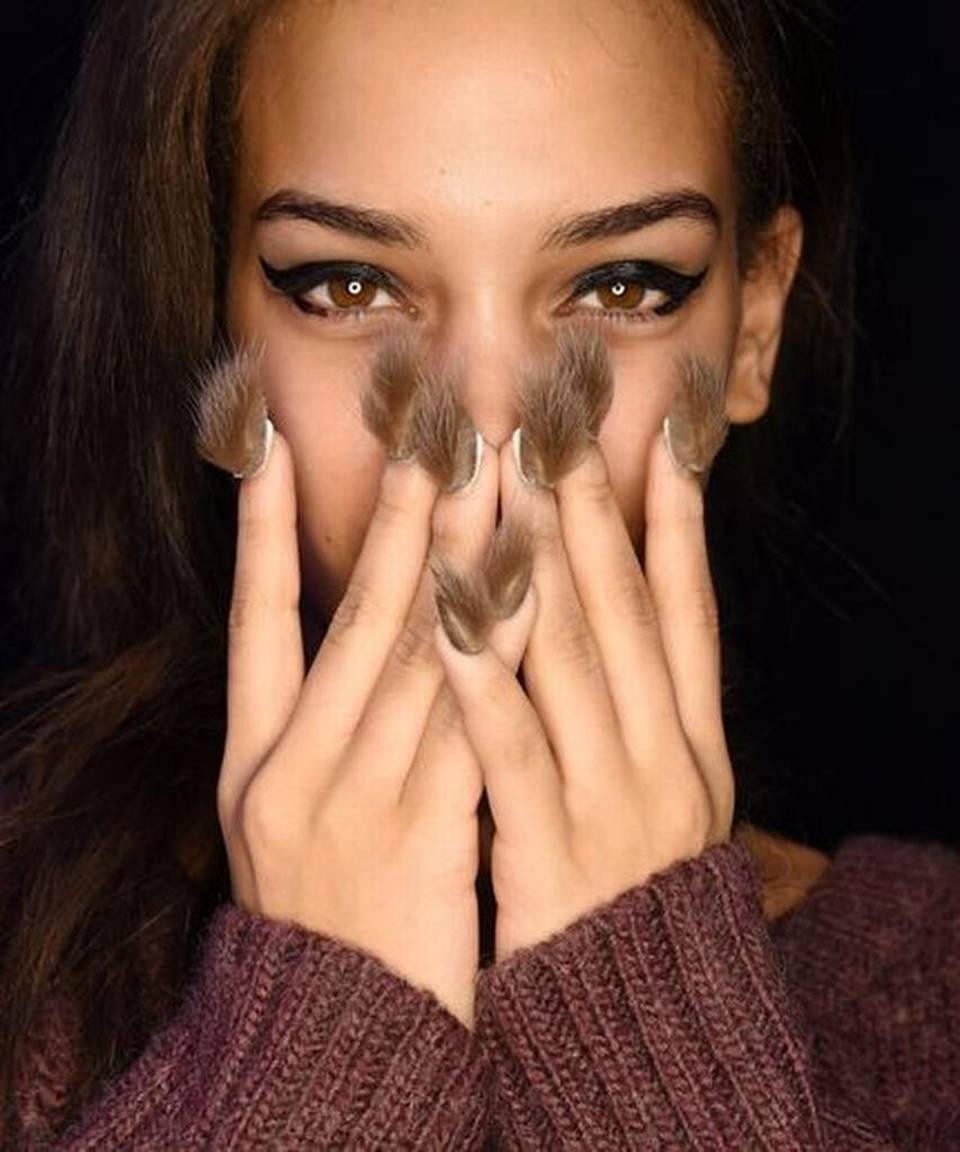 Cuidado... ¡Llegan las uñas peludas! Cuidado... ¡Llegan las uñas peludas!