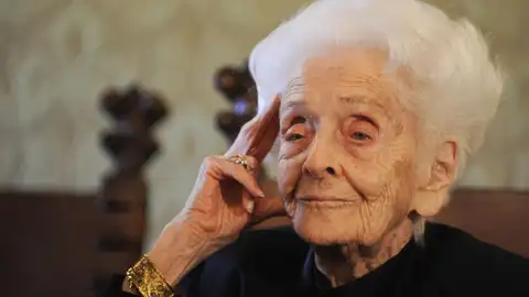 Rita Levi-Montalcini Científica y ganadora del premio Nobel en 1986