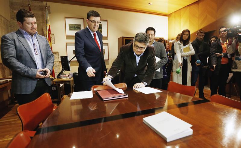 Todos los grupos salvo el PP reclaman de nuevo la comparecencia de Barberá Todos los grupos salvo el PP reclaman de nuevo la comparecencia de Barberá