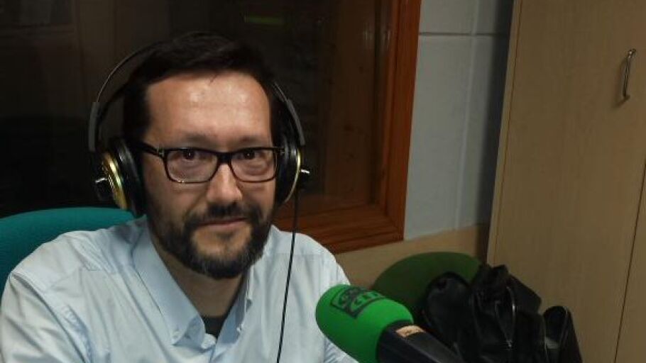 El profesor Pedro Javier Navarro explica los avances del coche aut&oacute;nomo
