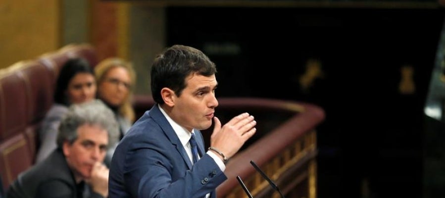 Albert Rivera, durante su intervención en la sesión plenaria de la segunda votación de investidura de Sánchez Albert Rivera, durante su intervención en la sesión plenaria de la segunda votación de investidura de Sánchez