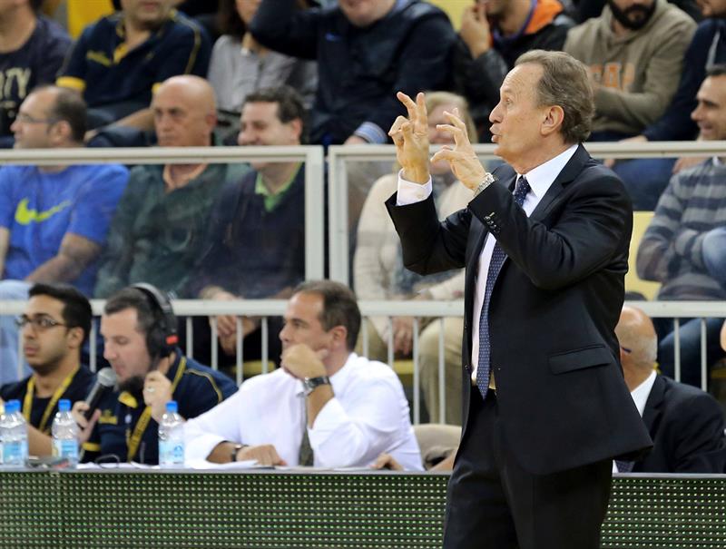 Aíto García Reneses en 4 Cuartos: "El baloncesto español está en un nivel que antes no hubiésemos podido ni soñar" Aíto García Reneses en 4 Cuartos: "El baloncesto español está en un nivel que antes no hubiésemos podido ni soñar"