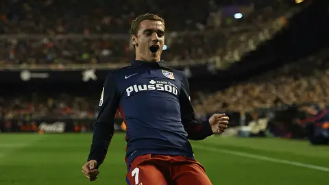 Griezmann celebra un gol con el Atlético Griezmann celebra un gol con el Atlético