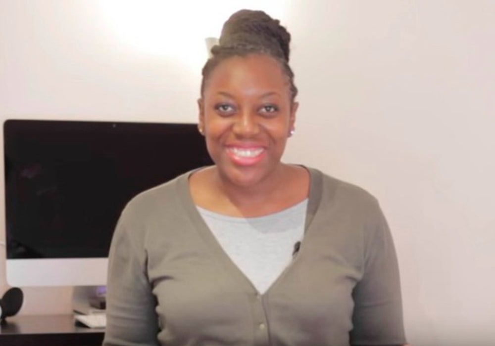 La joven negra insultada en Youtube: "Claramente es un robot el que me respondió" La joven negra insultada en Youtube: "Claramente es un robot el que me respondió"