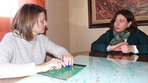 Ana Cobo y Pilar Mart&iacute;nez
