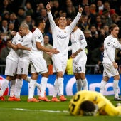 Los jugadores del Real Madrid celebran un gol de Cristiano Ronaldo