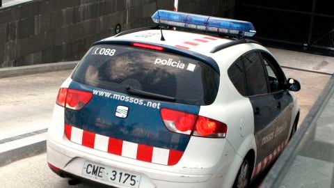 Un coche de los Mossos d&acute;Esquadra