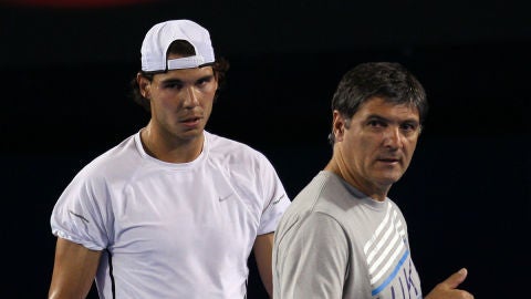 Rafa Nadal, junto a su t&iacute;o y entrenador, Toni Nadal