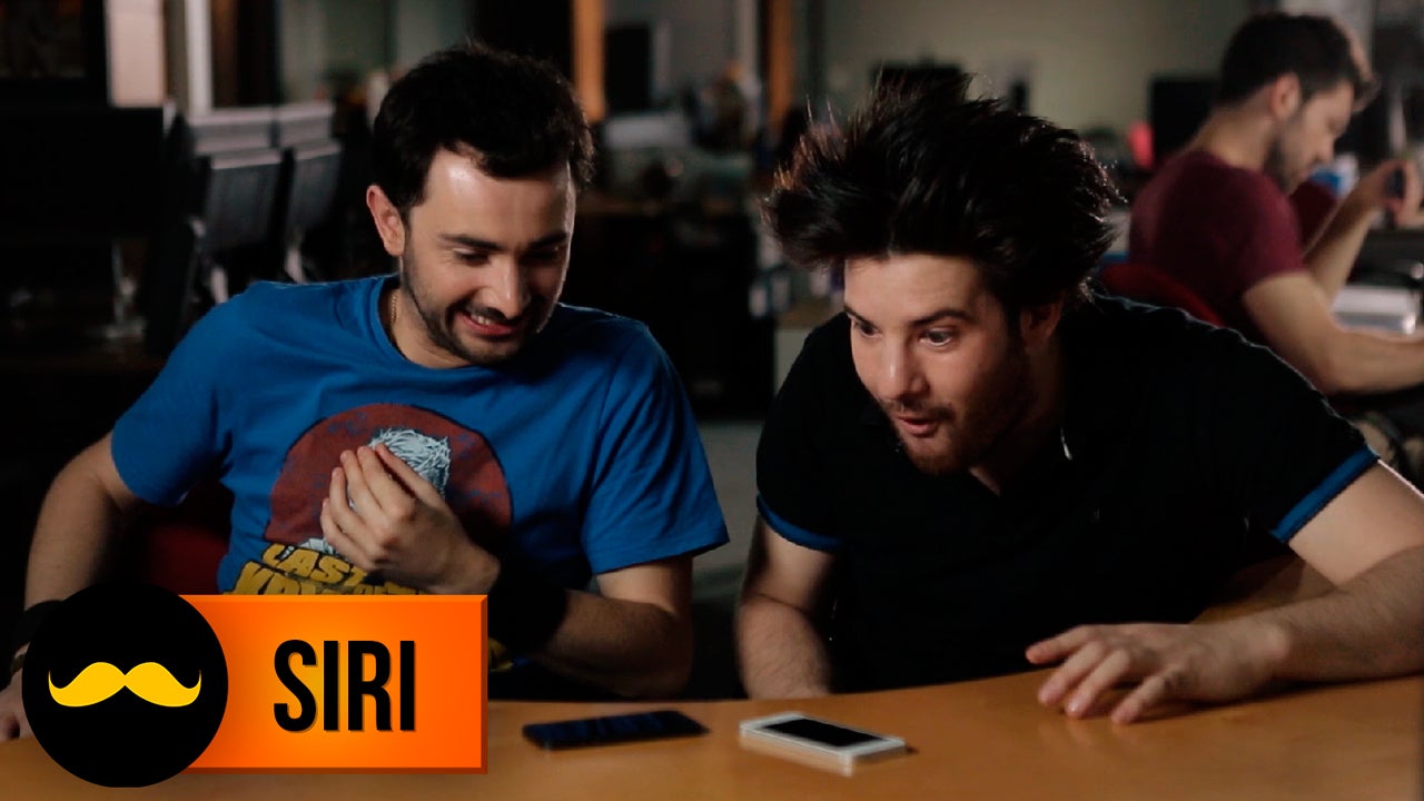 Internet: ¿Cómo es la conversación entre un 'Siri' y una 'Siri'? Internet: ¿Cómo es la conversación entre un 'Siri' y una 'Siri'?