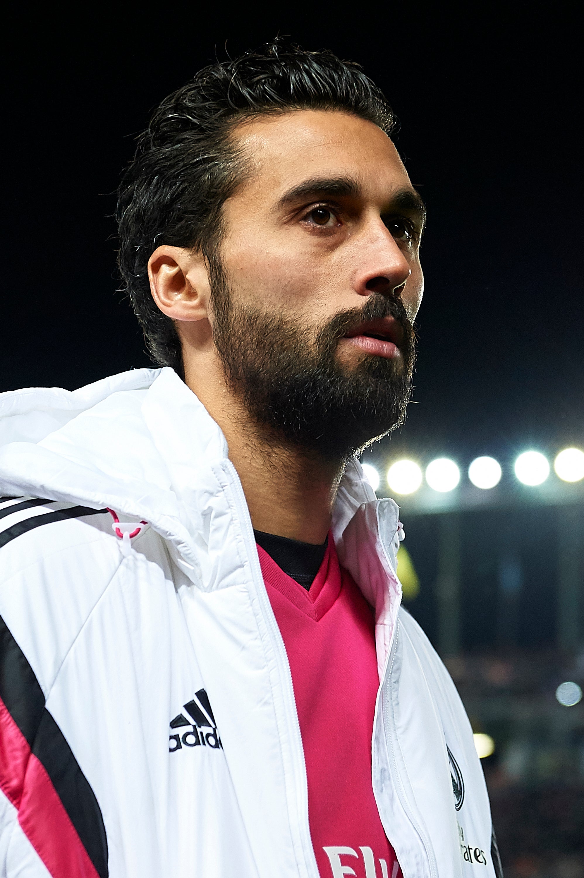 Arbeloa sufre un esguince leve de rodilla Arbeloa sufre un esguince leve de rodilla