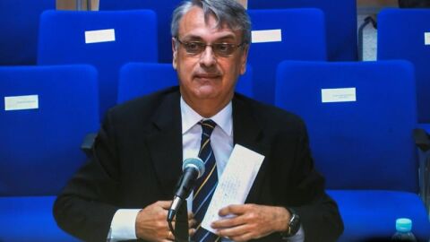 Imagen de Miguel Tejeiro declarando ante el tribunal por el 'caso N&oacute;os'