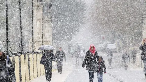 Nieva en las calles Nieva en las calles