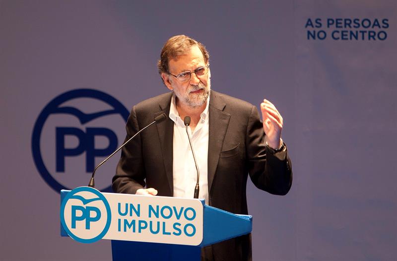 La tertulia: ¿Debería Rajoy dar un paso atrás? La tertulia: ¿Debería Rajoy dar un paso atrás?