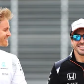 Fernando Alonso, junto a Nico Rosberg Fernando Alonso, junto a Nico Rosberg