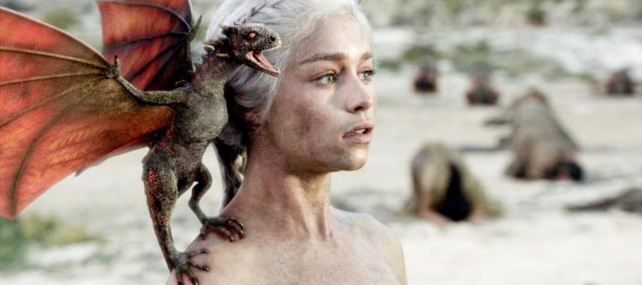Daenerys y su dragón Daenerys y su dragón