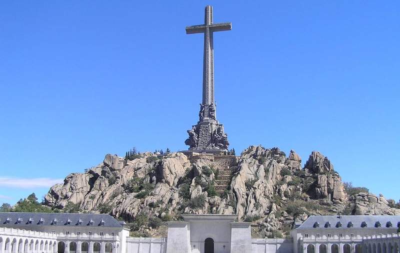 El Congreso aprueba el decreto para exhumar los restos de Franco El Congreso aprueba el decreto para exhumar los restos de Franco