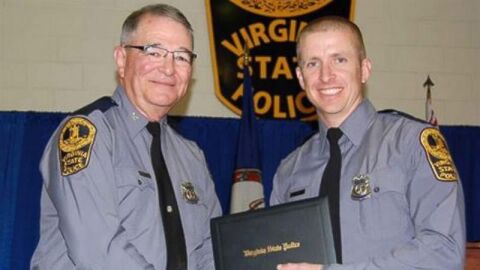 Uno de los agente de polic&iacute;a fallecidos (derecha)