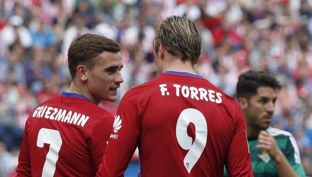 Torres y Griezmann hablan tras el gol del madrileño en el Calderón