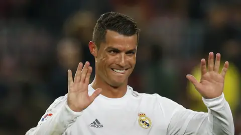 Cristiano celebra la victoria del Real Madrid en el Clásico Cristiano celebra la victoria del Real Madrid en el Clásico