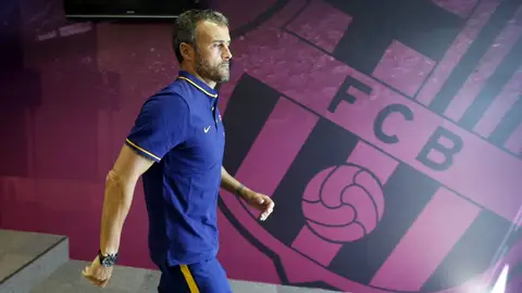 Luis Enrique, a su llegada a la rueda de prensa Luis Enrique, a su llegada a la rueda de prensa