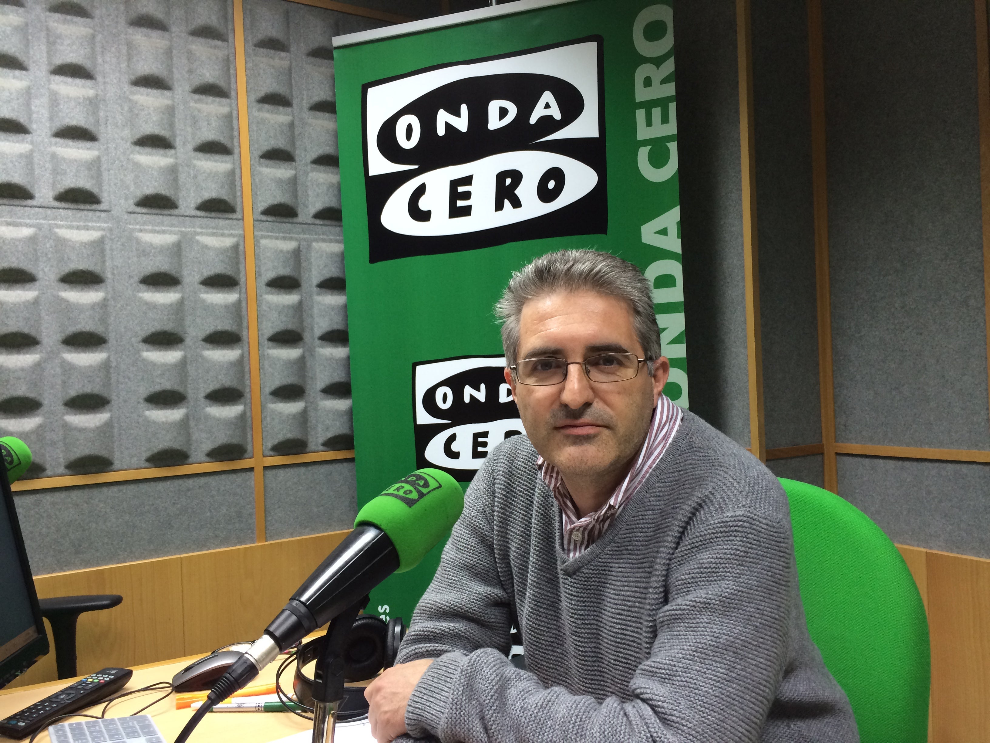 Alberto Labarga: “El Casco Viejo podría contar con un autobús circular. Se manejan dos alternativas, si bien es una cuestión que depende de la Mancomunidad” Alberto Labarga: “El Casco Viejo podría contar con un autobús circular. Se manejan dos alternativas, si bien es una cuestión que depende de la Mancomunidad”