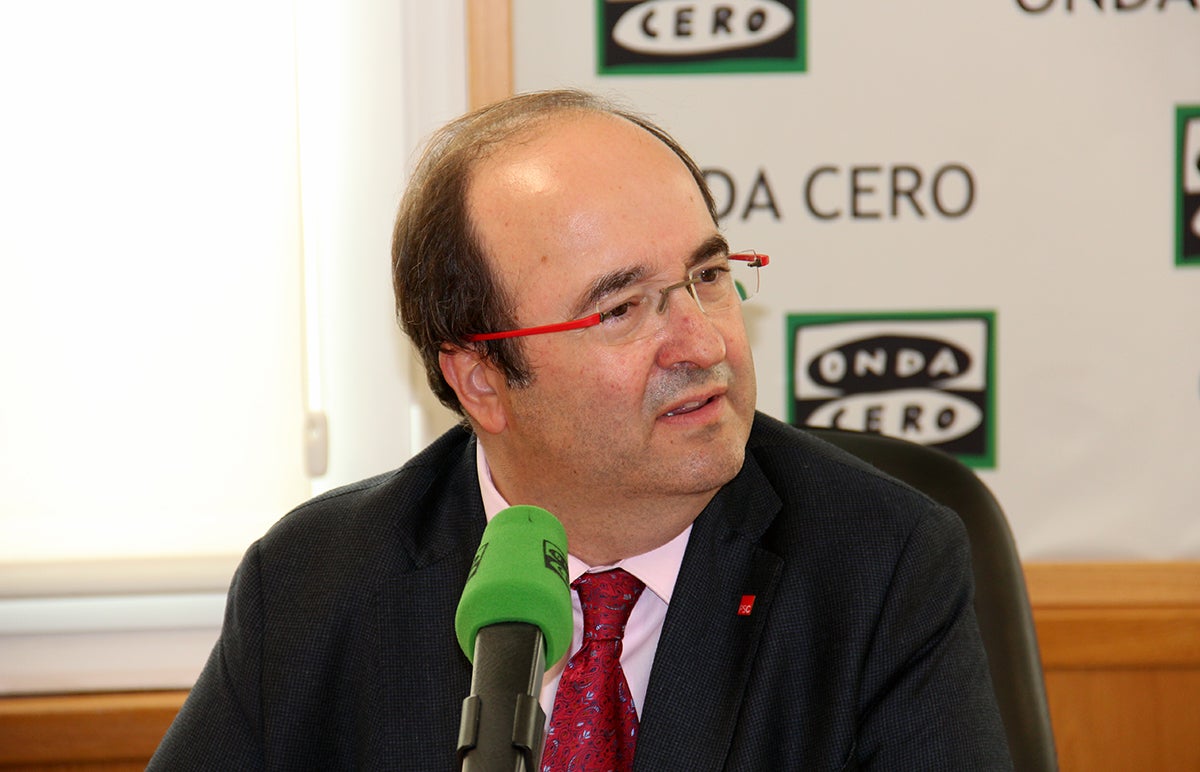 Miquel Iceta: "Canarias necesita un tratamiento específico fiscal. Es de sentido común" Miquel Iceta: "Canarias necesita un tratamiento específico fiscal. Es de sentido común"