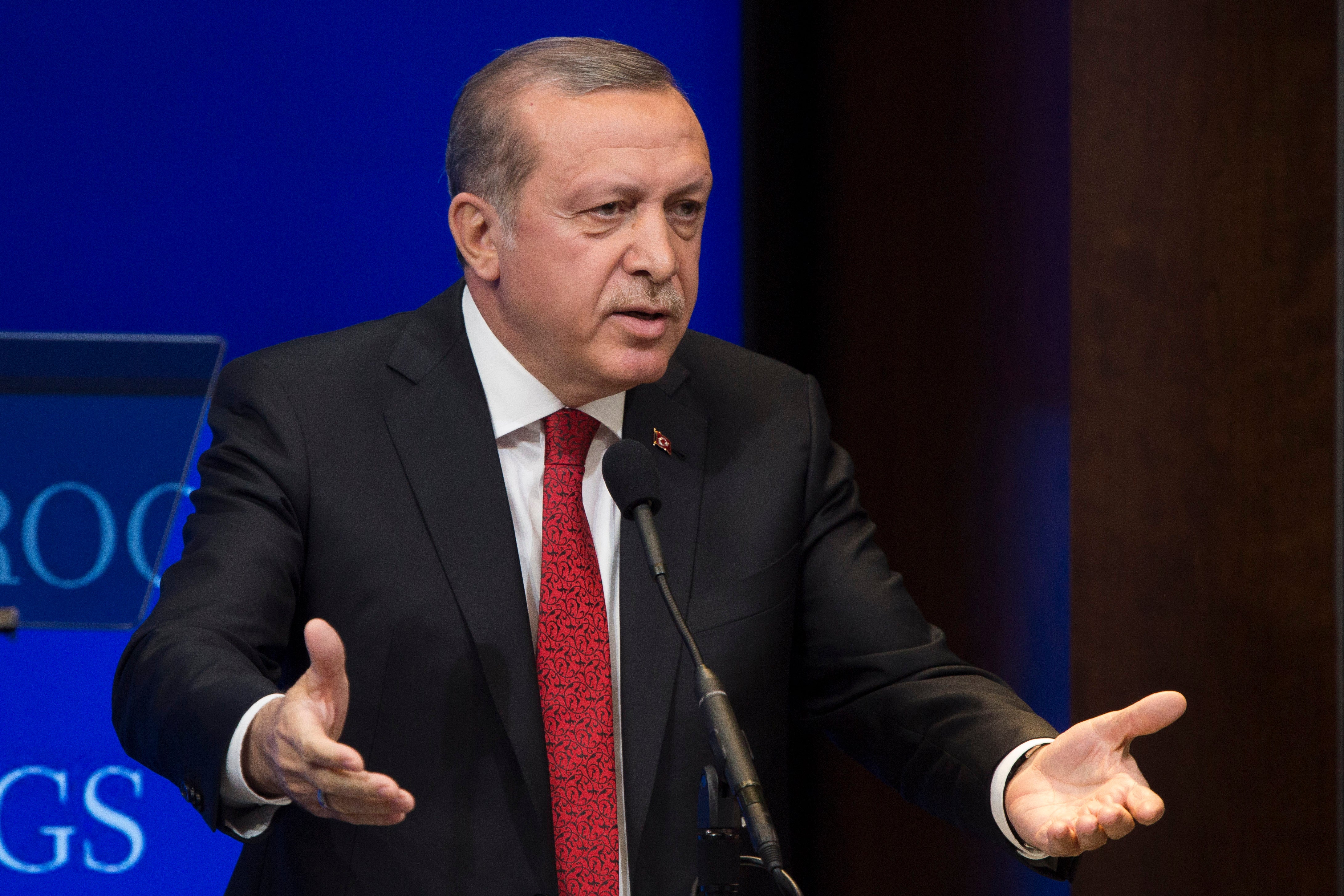 Erdogan condena el atentado de Estambul y dice que "podría haber pasado en cualquier ciudad" Erdogan condena el atentado de Estambul y dice que "podría haber pasado en cualquier ciudad"