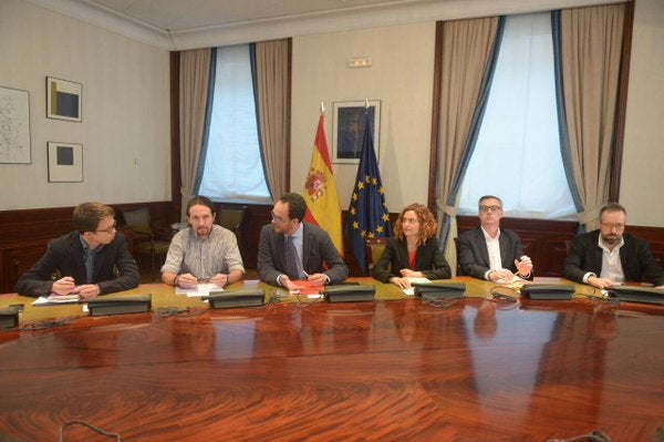 El Gabinete: ¿Se ha enterrado definitivamente "el gobierno del cambio"? El Gabinete: ¿Se ha enterrado definitivamente "el gobierno del cambio"?