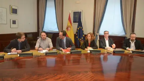 Los equipos negociadores de PSOE, Podemos y Ciudadanos Los equipos negociadores de PSOE, Podemos y Ciudadanos