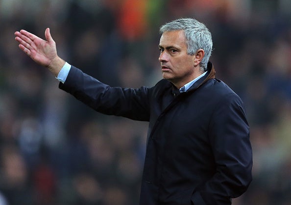 Mourinho, nuevo entrenador del Manchester United según Sky Sports News Mourinho, nuevo entrenador del Manchester United según Sky Sports News
