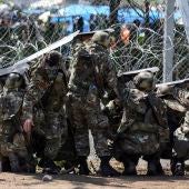 Enfrentamientos de refugiados y policía en Idomeni