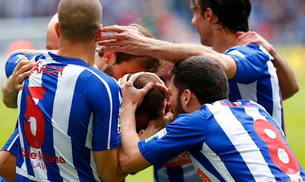 El Alavés regresa, diez años después, a la Liga BBVA El Alavés regresa, diez años después, a la Liga BBVA